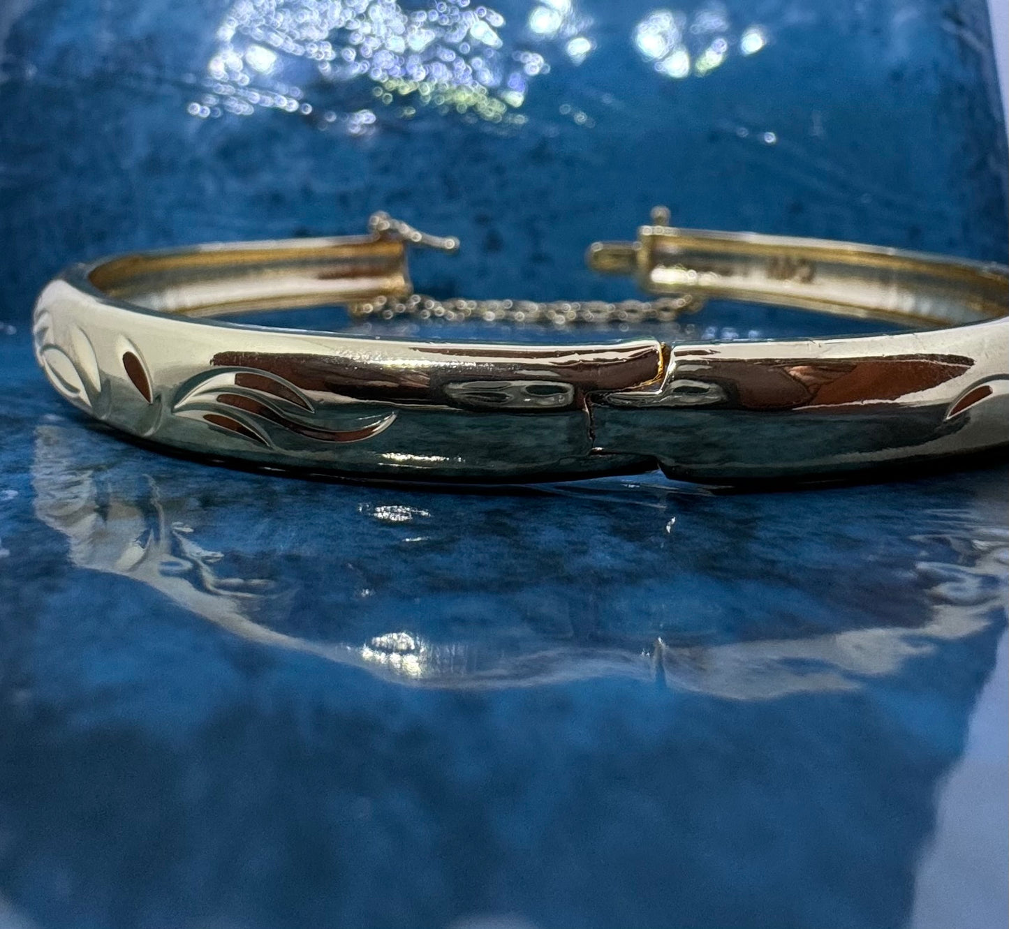Gold Diamond Cut Bangle (Small)