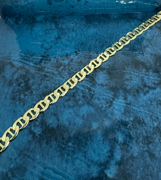 Gold Mariner Link Bracelet 8"