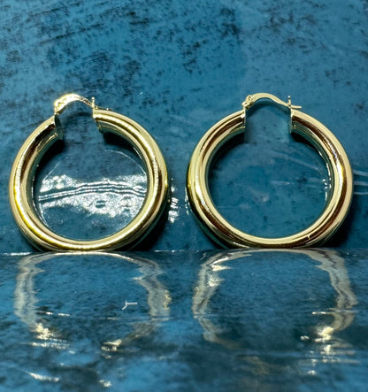 LaRu Medium Hoop Earring